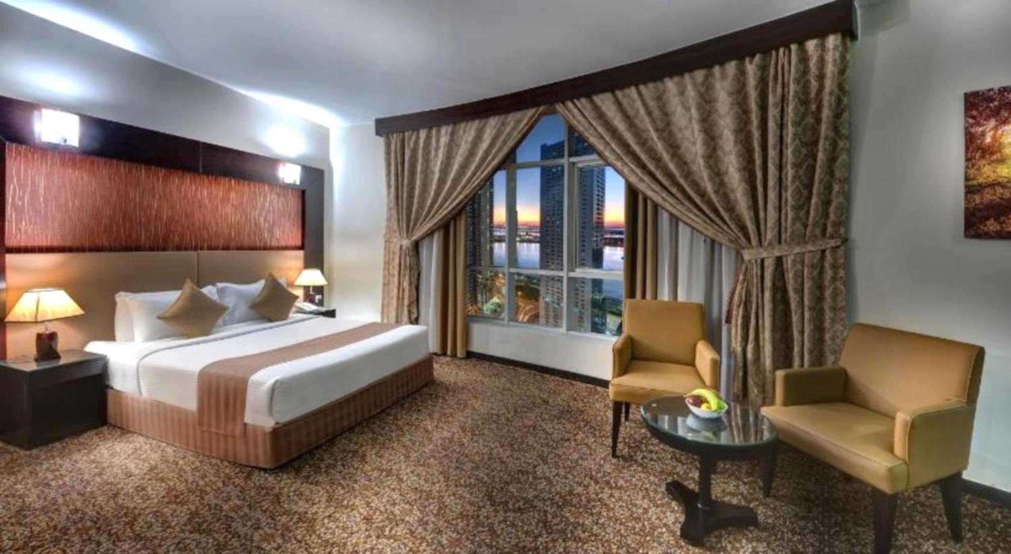 Aryana Hotel Sharjah Exteriör bild