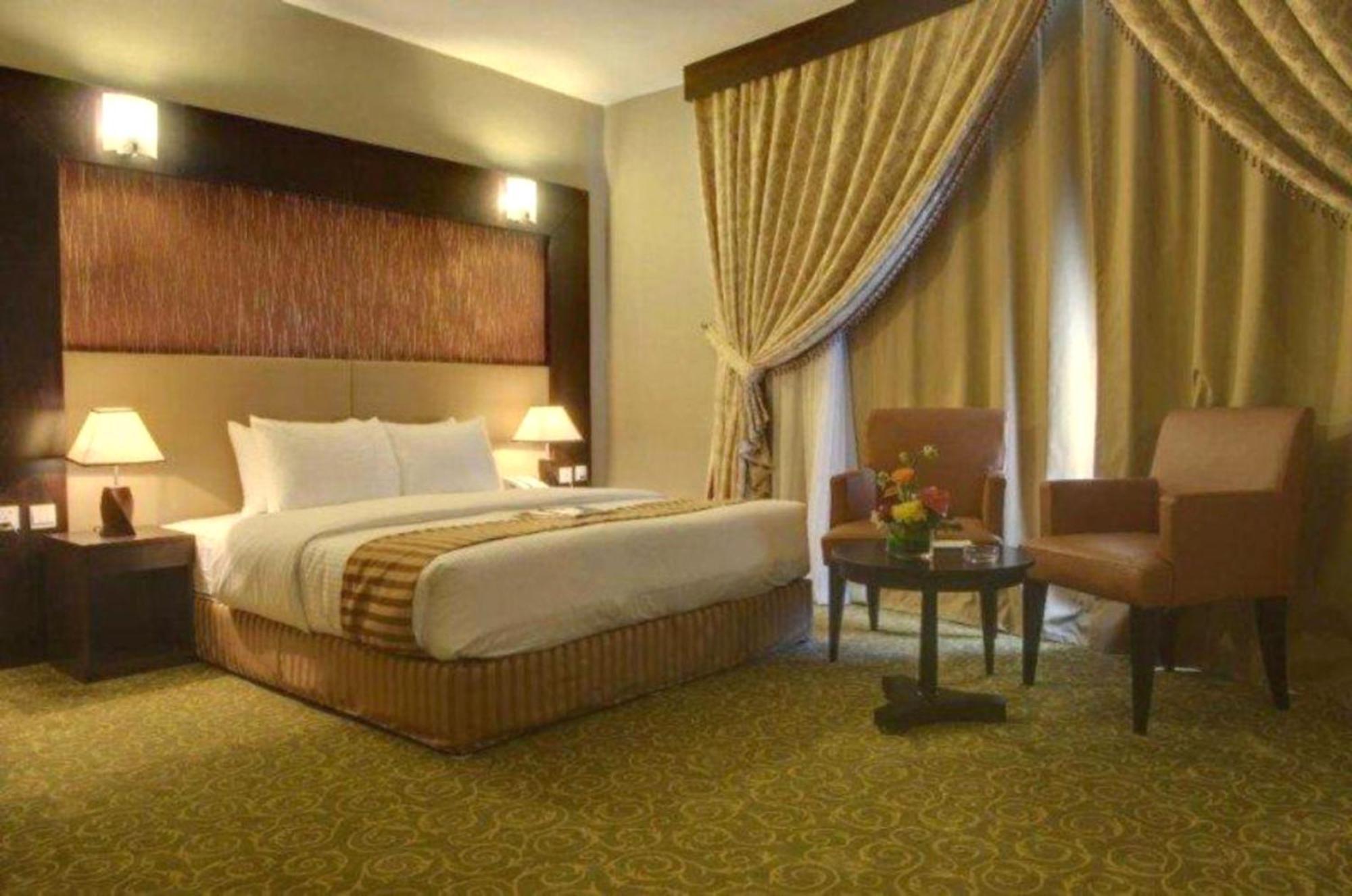 Aryana Hotel Sharjah Exteriör bild