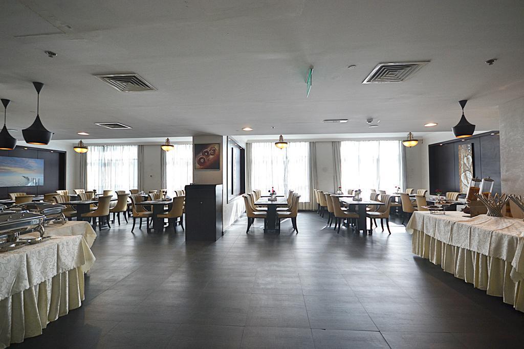 Aryana Hotel Sharjah Exteriör bild