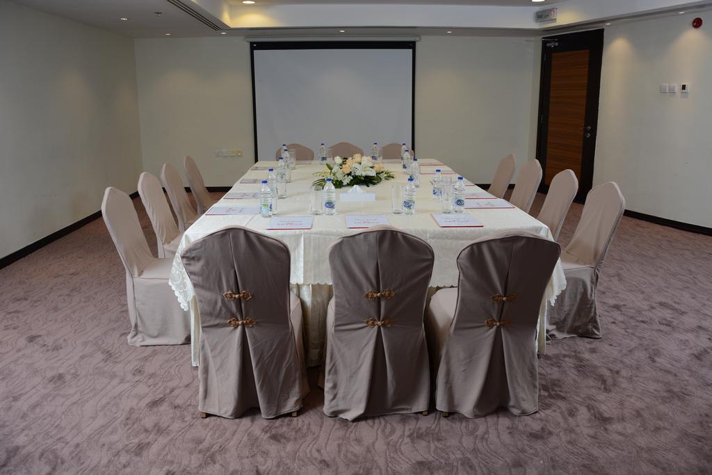 Aryana Hotel Sharjah Exteriör bild